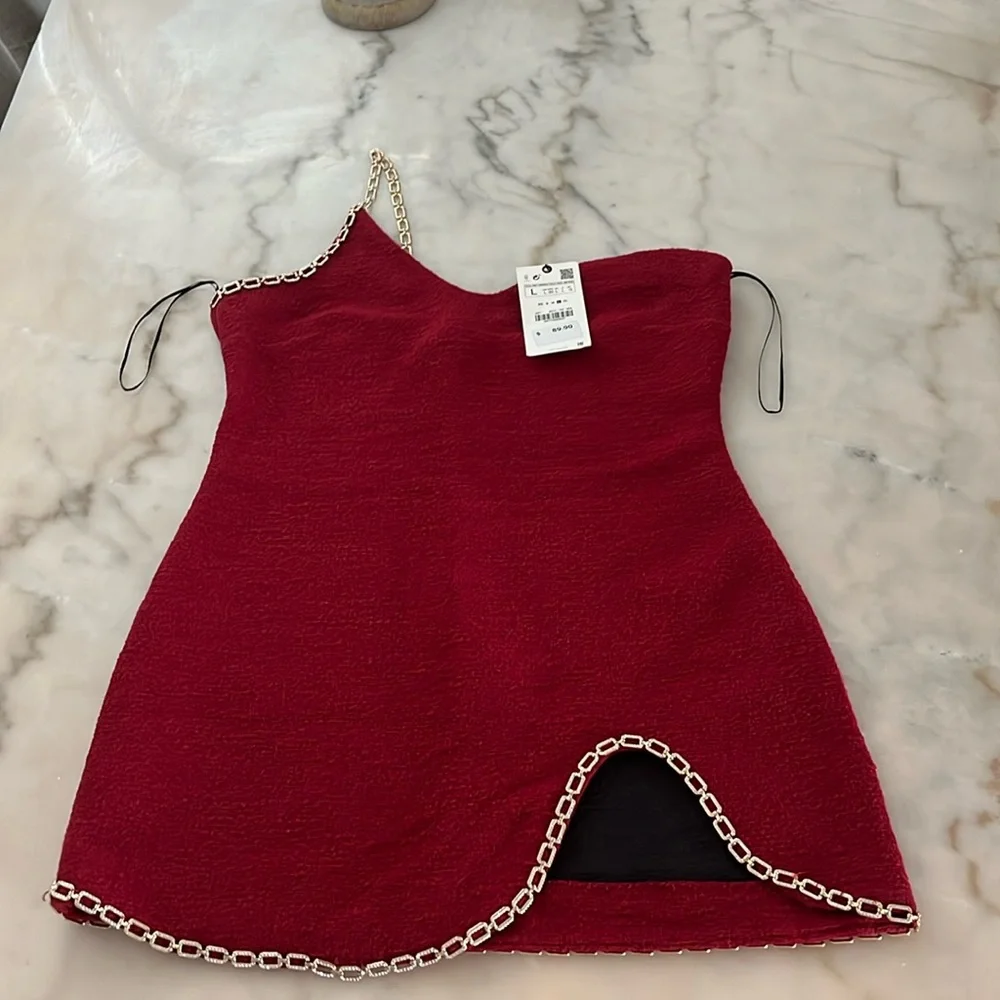 Zara Textured Tweed Boucle Asymmetric Chain Trim Mini Dress Red Gold Chain Sz L - Picture 3 of 17